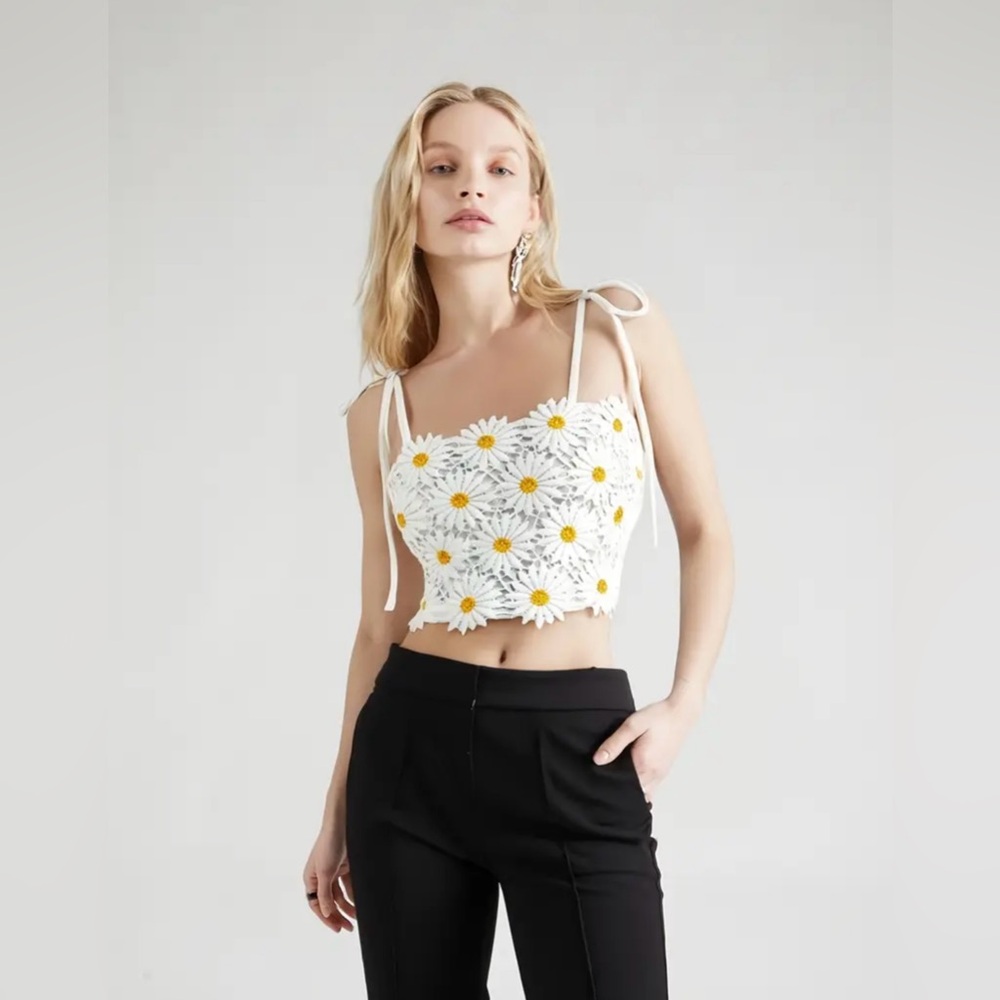 Sunflower Appliqué / Embroidered Crop Top